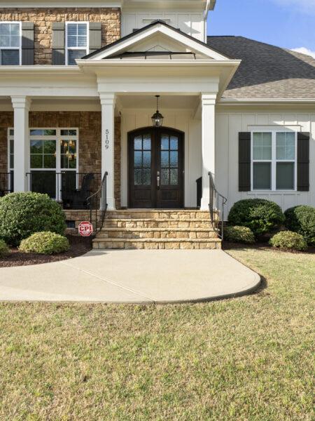 5109 Wainscott Way Raleigh - Sinnett Realty Group