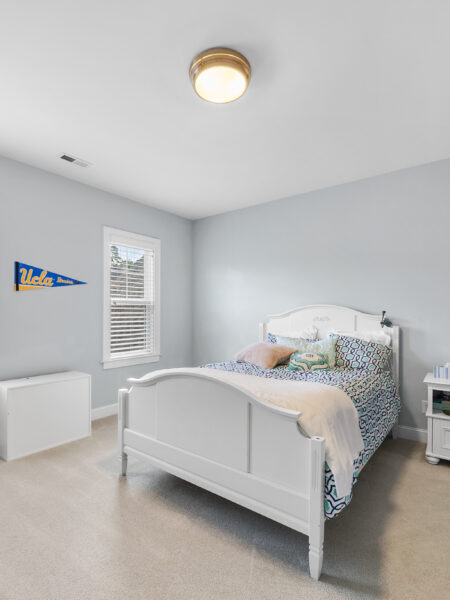 5109 Wainscott Way Raleigh - Sinnett Realty Group