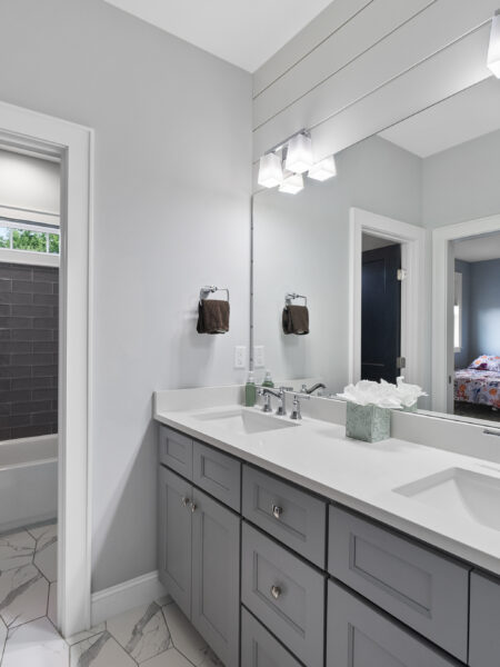 5109 Wainscott Way Raleigh - Sinnett Realty Group